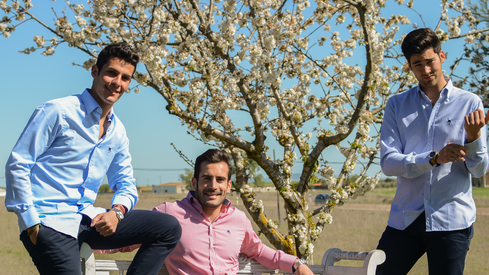 Creamos el conjunto ideal para su mejor ocasión.