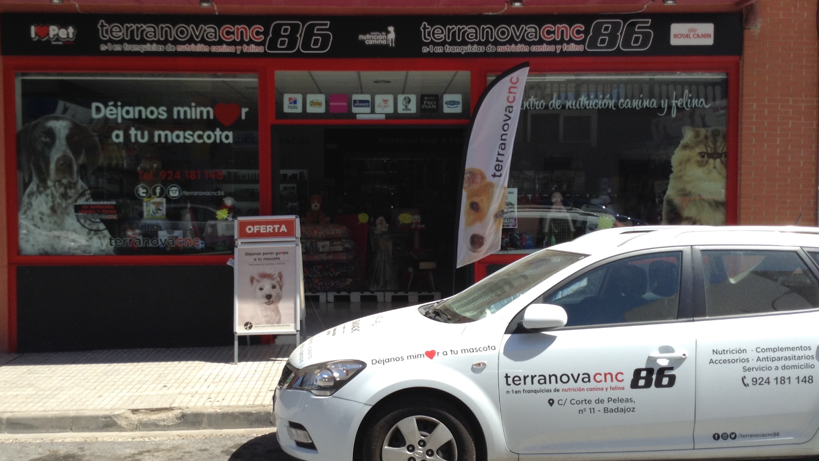 ¡Nuestra tienda!
Amplia gama en alimentación, complementos y servicio de peluquería