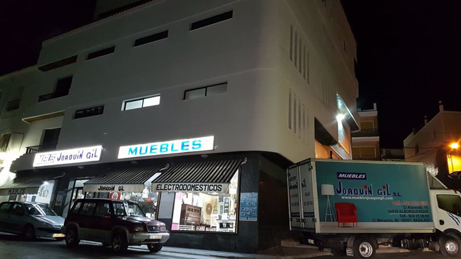 Nuestra tienda de alburquerque, donde puedes encontrar toda una seleccion de muebles, electrodomesticos,joyeria y decoracion