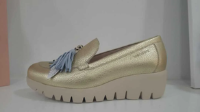 Mocasín WONDERS Oro Borlas ref 9